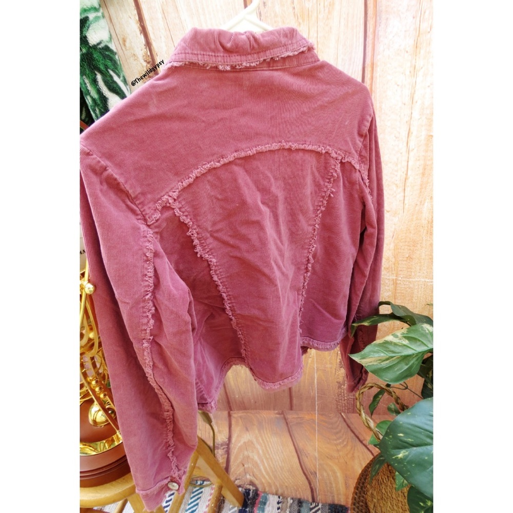 Vintage blush pink distressed cropped corduroy shacket 🍂 - Picture 3 of 7